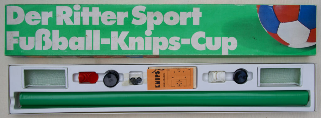 Tucker Tw ID • SPE-59c1 — AGPI ID • G-37848c1 — publisher • Spear-Spiel (Stuttgrat, Germany) — title • Der Ritter Sport Fußball-Knips-Cup — notes • Publisher catalog number: 26500. — keywords • European football, soccer, sport