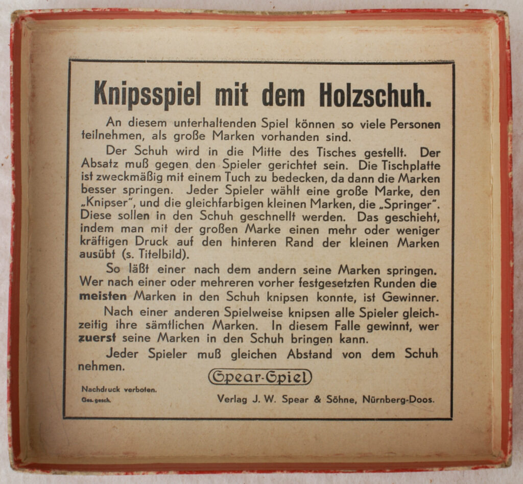 Tucker Tw ID • SPE-67c1 — AGPI ID • G-38310c1 — publisher • J. W. S. & S. (Bavaria) — title • SPEARS KNIPSSPIEL mit dem HOLZSCHUH — notes • Rules in English only.
